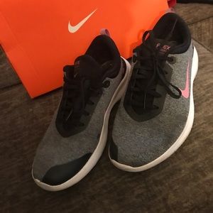 Womens Nike Flex Experience 8 Size 10
